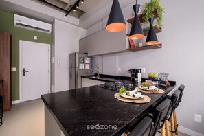 Private kitchen - Modern Studio 750m From Canas Beach Tps108 (Florianópolis)