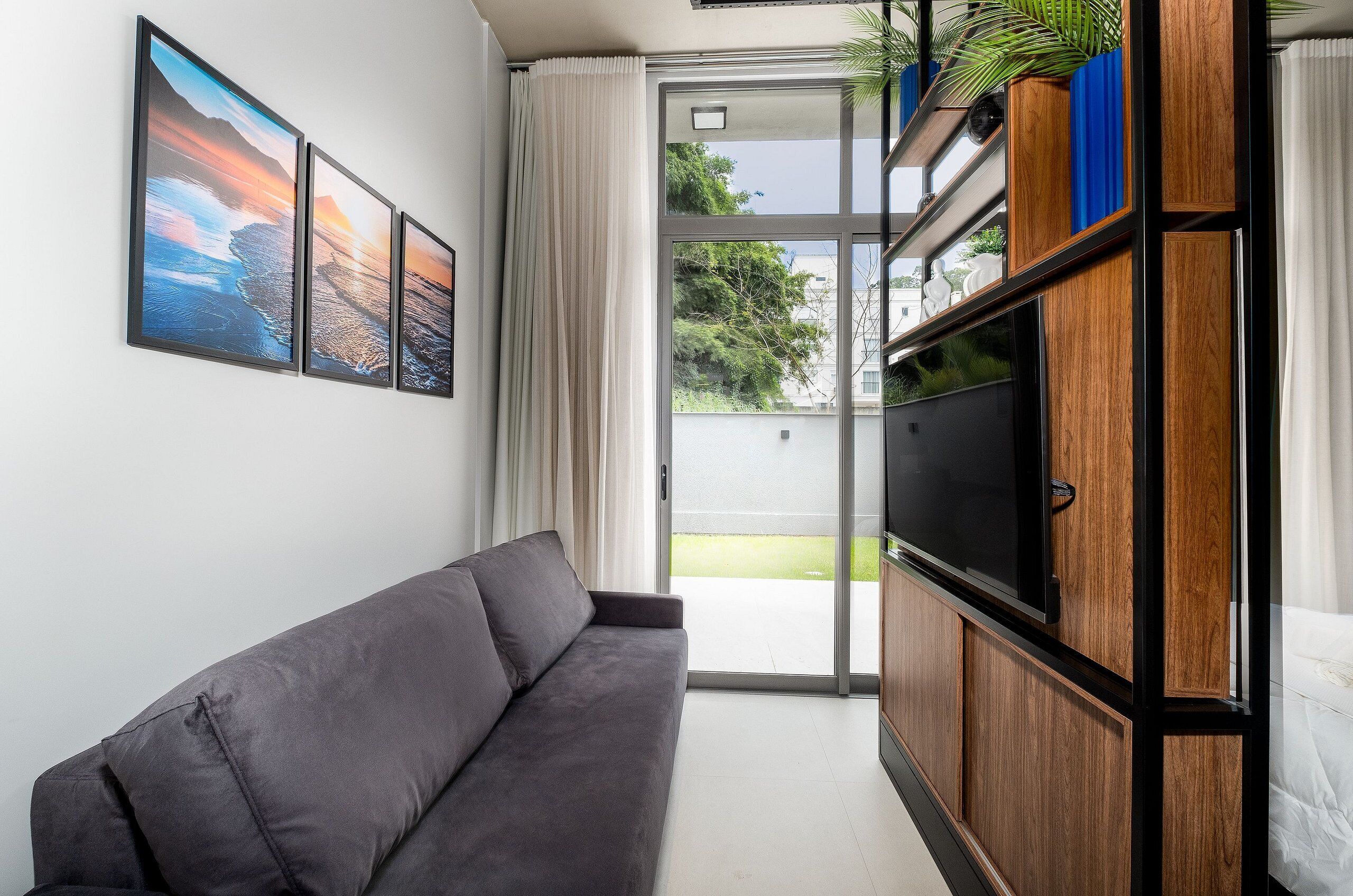 Basic Apartment | Living area