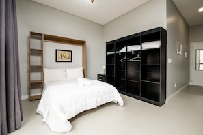 Basic Apartment | 1 bedroom, WiFi (free) - New Studio 750m From Canas Beach Tps103 (Florianópolis)