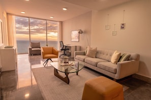 Living area - Luma Rentals Apartments (Panamá)