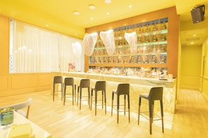 Apartment, Beach View | Bar (on property) - Luma Rentals Apartments (Panamá)