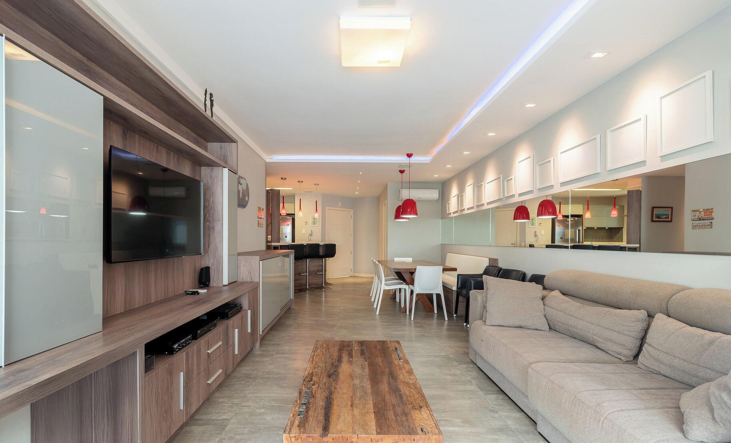 Apartamento básico | Zona de estar | Televisión de 40 pulgadas con canales digitales