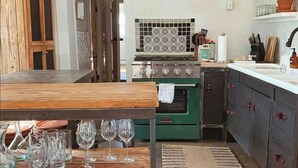 Paper towels - Bohemio Rebel: Sauna, Pickleball + Walkable Marfa (Marfa)