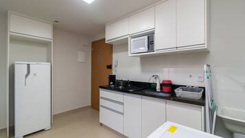 Departamento básico | Cocina privada