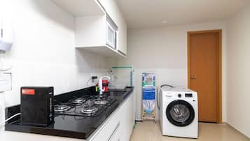Basic Apartment | Private kitchen