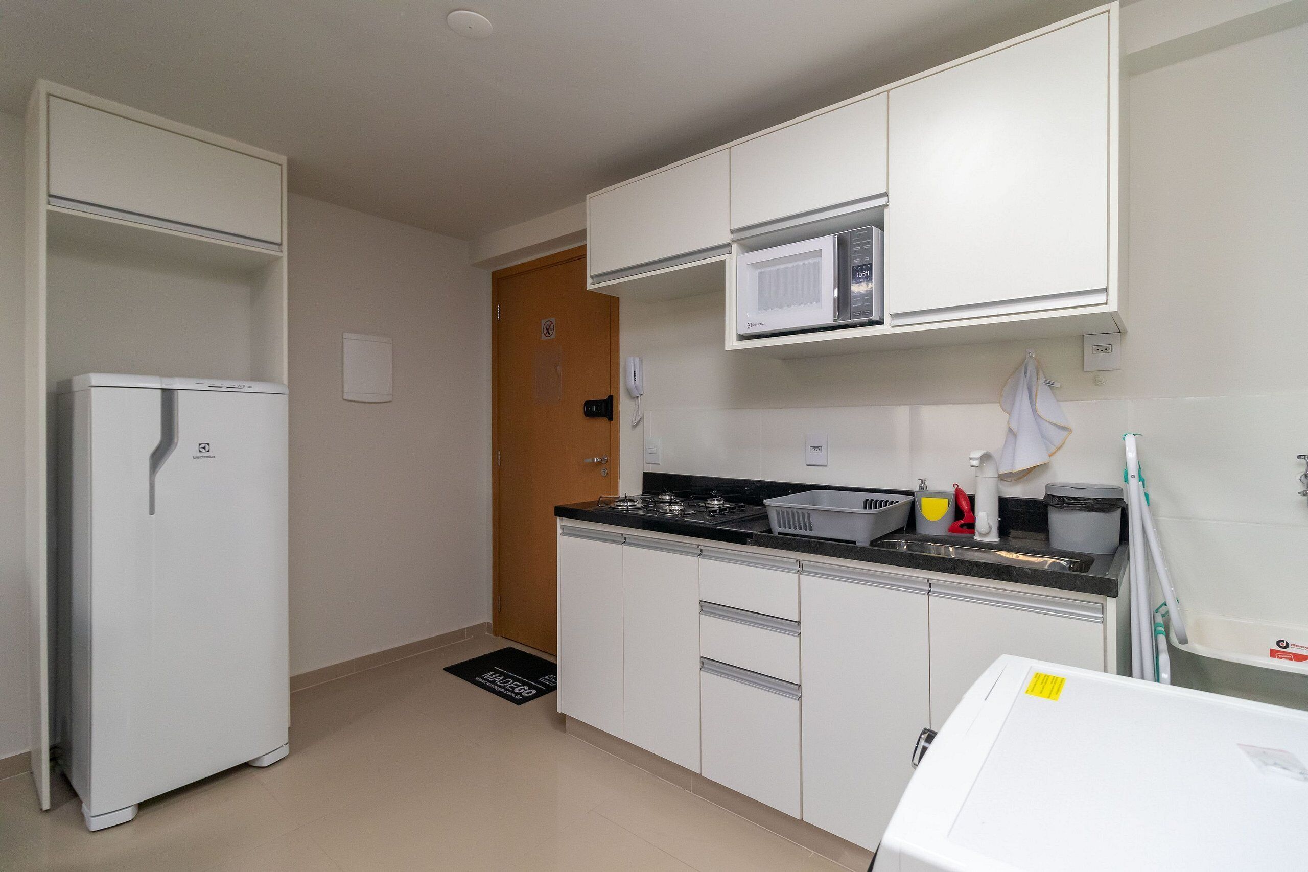 Basic Apartment | Private kitchen