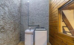 Bathroom - Modern Loft w/ Balcony Near Beach Nde0003 (Florianópolis)