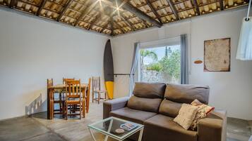 Chalet | Living area | 40-inch TV with digital channels