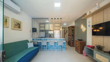 Chalet | Living area | 40-inch TV with digital channels