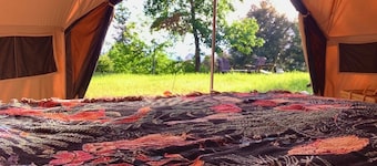 Cozy Glamping by the Eel River and Redwoods