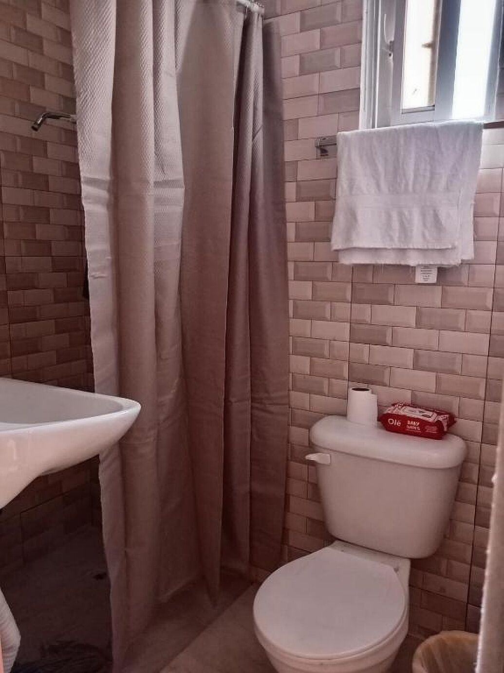Chambre Double Classique, vue ville | Salle de bain