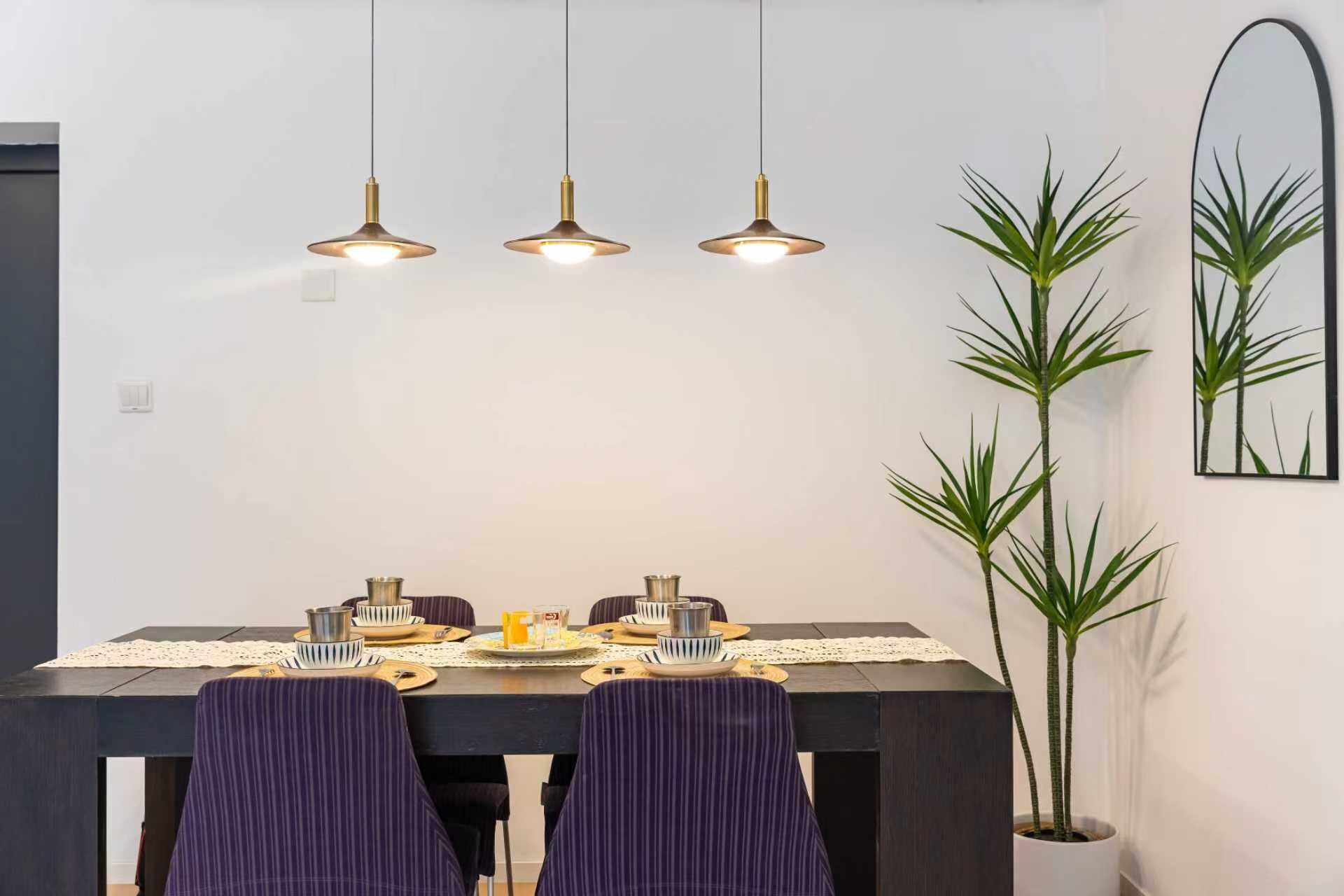Suite familiar, 3 habitaciones, para no fumadores, cocineta | Restaurantes