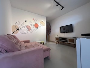 Apartment, Air conditioning, City View | Living area