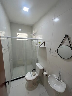 Apartment, Air conditioning, City View | Bathroom | Towels, soap, toilet paper