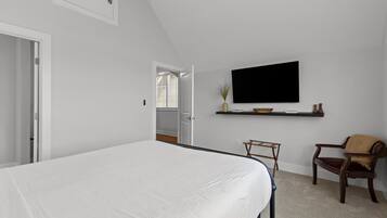 WiFi (free), bed sheets