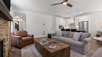 TV, fireplace