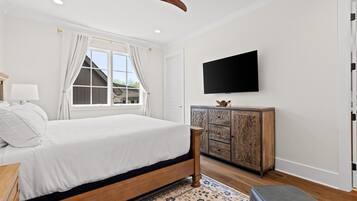 3 bedrooms, free WiFi, bed sheets