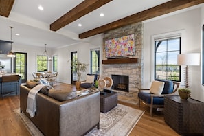 Living area - McLemore Resort - 75 Clubhouse Lane - Walking distance to Range and Clubhouse (Rising Fawn)