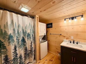 Hair dryer, towels - Rafter Rapids] Hot Tub Air Hockey Fireplace (Tellico Plains)