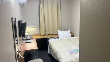 Basic Single Room | Desk, laptop workspace, WiFi (free), bed sheets