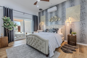 WiFi, bed sheets - Luxury home with hot tub in Yucca Valley #1 (Yucca Valley)