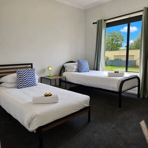 Unclassified image, 2 of 20, button - Kalbarri Lux Family Retreat (Shepparton North)