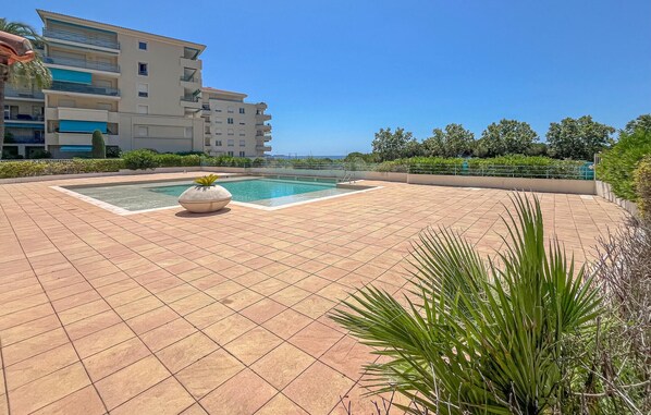Pool - Awesome apartment in Antibes Les Pins with house sea view (Antibes Les Pins)