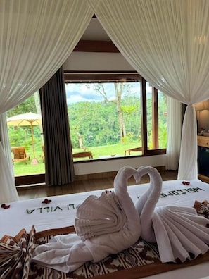 Double Room, Balcony, Garden View | In-room safe - Wana Ayu Jelijih Villa (Gianyar)