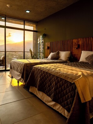 Room - Everything is just a few minutes away in San Salvador! Perfect for couples, families, work, and partying (San Salvador)