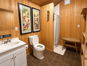 Bathroom - HFF Farm Glamping Resort — 140 Acres of Alberta Beach Adventure (Alberta Beach)