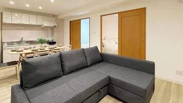 Standard Apartment, Non Smoking (201) | Laptop workspace, iron/ironing board, WiFi (free)