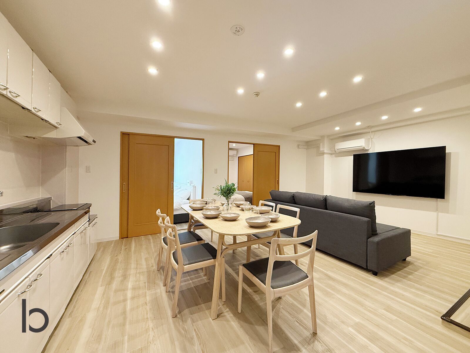 Standard Apartment, Non Smoking (201) | Living area