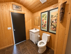 Bathroom - HFF Farm Glamping Resort — 140 Acres of Alberta Beach Adventure (Alberta Beach)