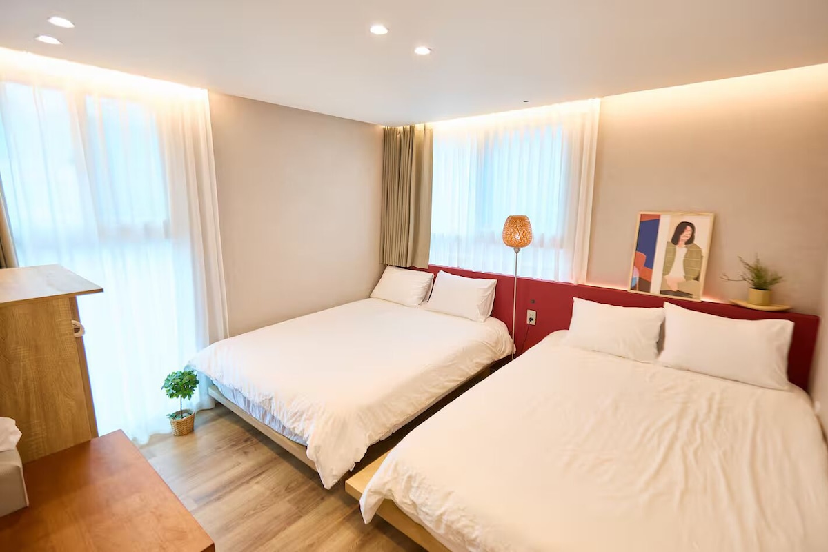 Royal Apartment, City View | WiFi (free)