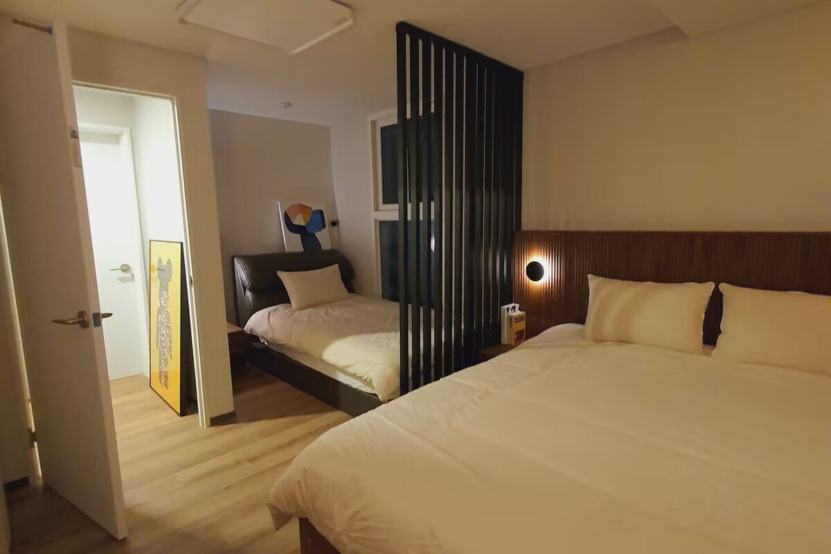 Premium Penthouse, City View | WiFi (free)