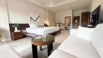 Deluxe Double Room, Balcony, Mountain View | In-room safe, free WiFi