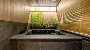 Signature Spa & Sauna | Private spa tub