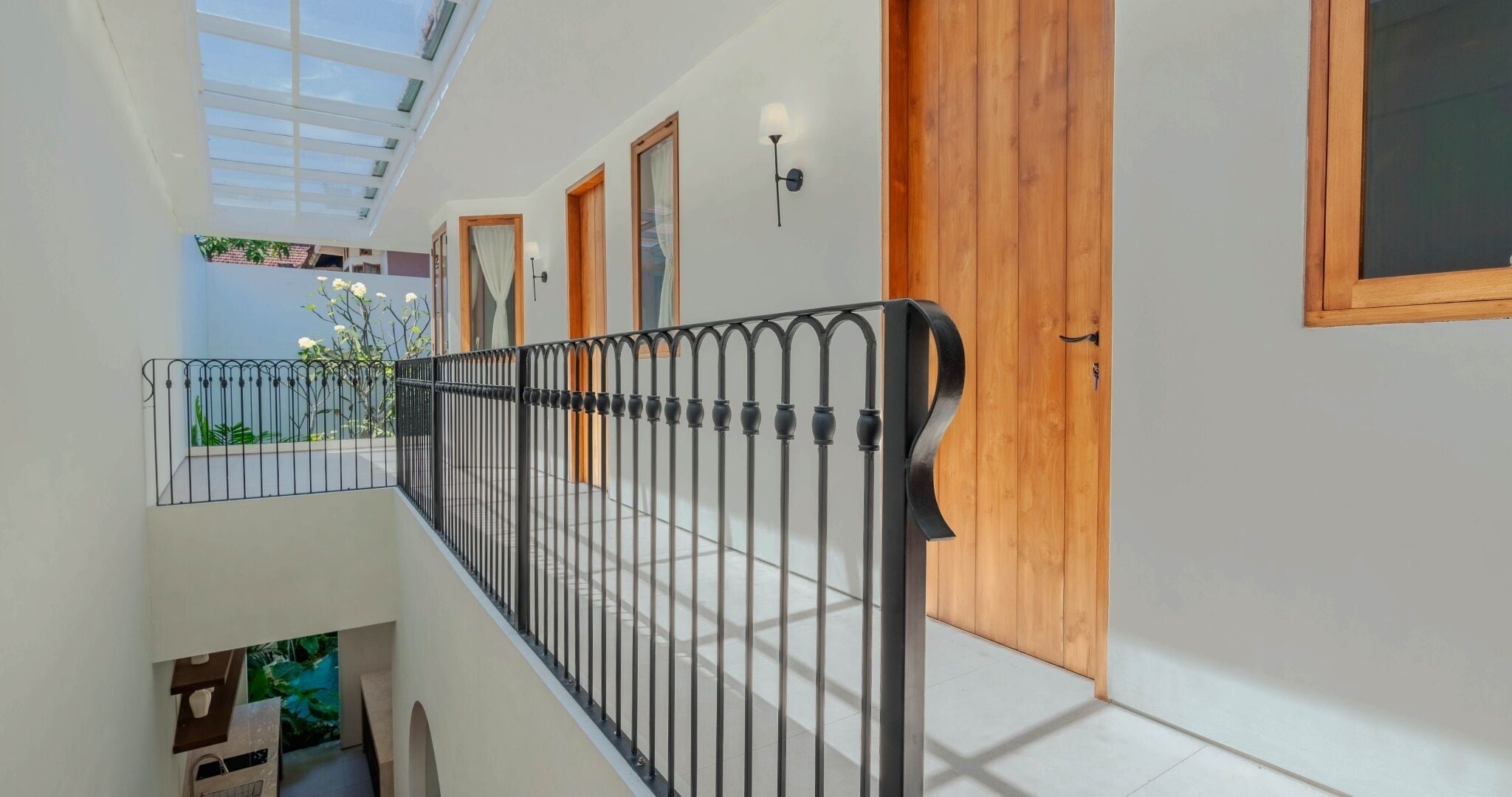 Vila, varanda, vista para o parque | Terraço/pátio