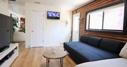 Peaceful 3BR Farmhouse Near Temecula Wine Country in charming Fallbrook