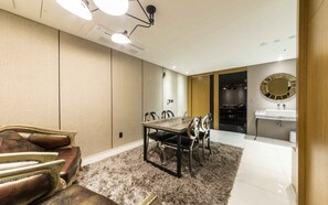 TV - Yeoksam Richwell Hotel (Seoul)