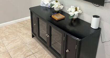 Peaceful 1-bedroom apartment with AC in lovely Conroe