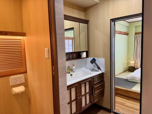 Bathroom - TOKYO SKYTREE VILLIA - A Private House (Sumida City)