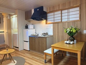 Private kitchen - TOKYO SKYTREE VILLIA - A Private House (Sumida City)