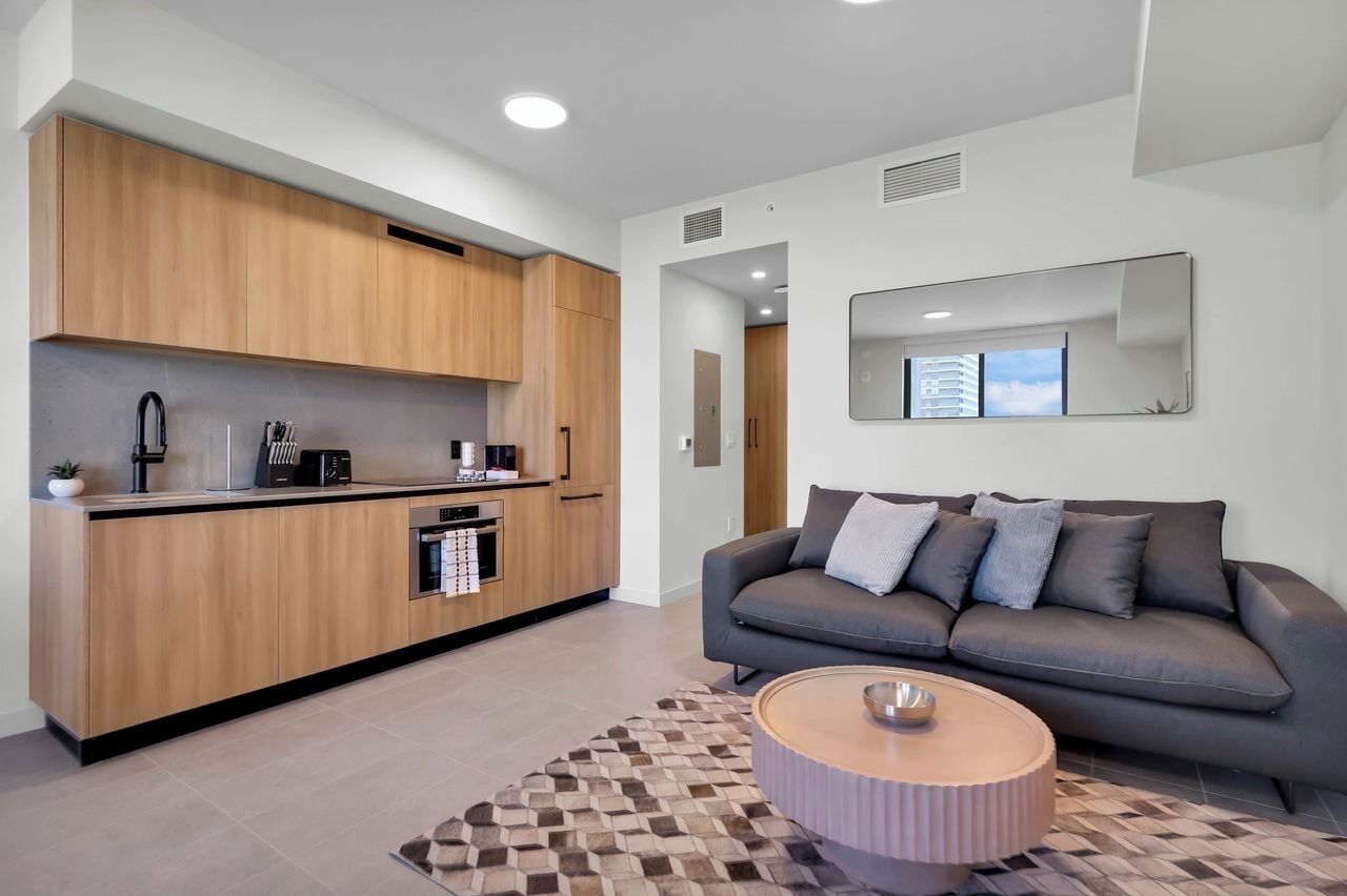 Deluxe Studio, Ocean View | Living area