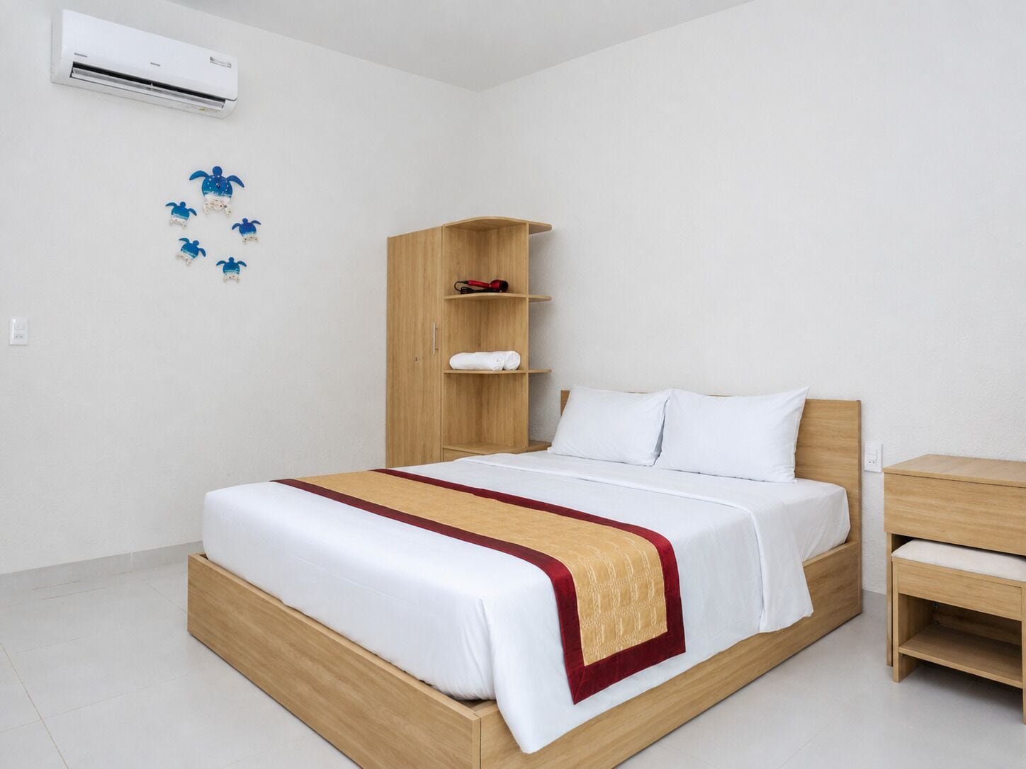 Standard Bungalow, Garden View | Laptop workspace, free WiFi, bed sheets