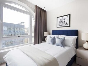 Room - Buckingham Palace Residences by Aeria Apartments (London)