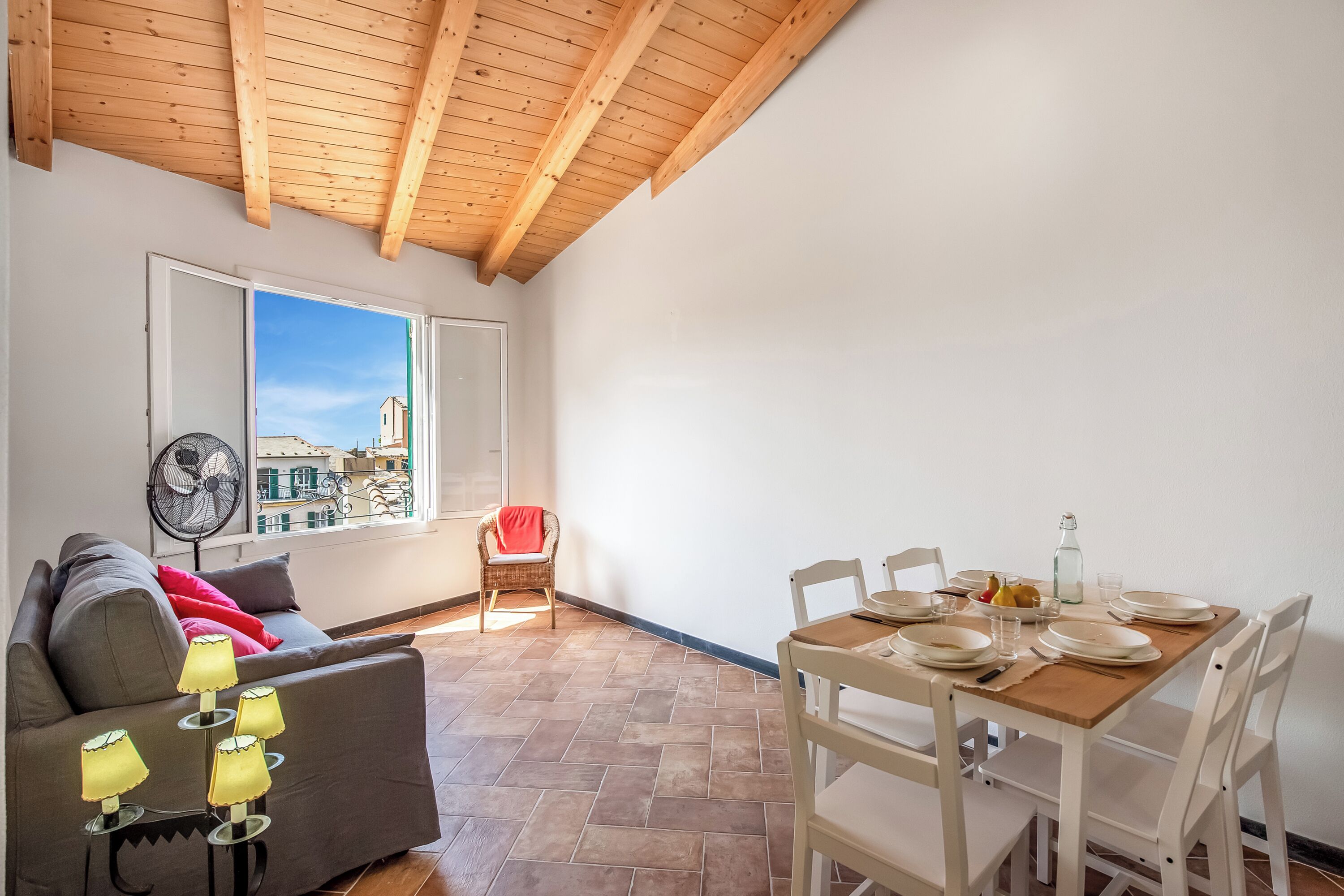 Apartamento estándar, 2 habitaciones (High Roof Apartment) | Restauración