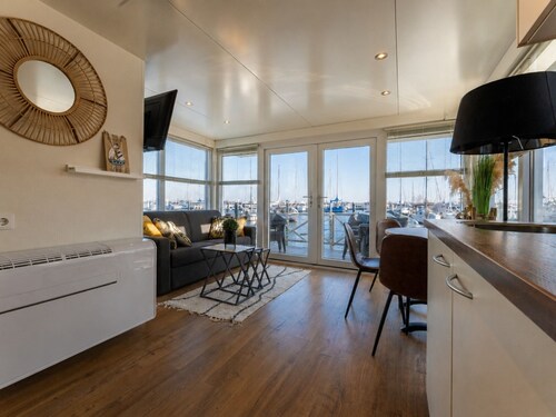 Enjoy in the harbor at Veerse Meer.