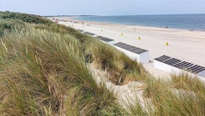 Beach - Enjoy in the harbor at Veerse Meer. (Wolphaartsdijk)