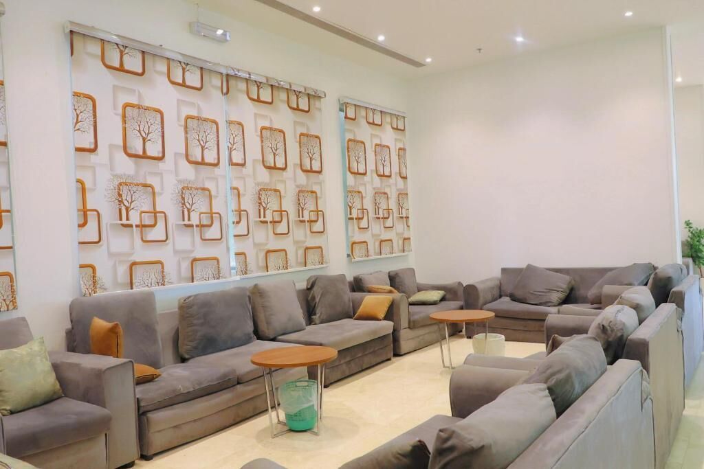 Basic Triple Room | Living area